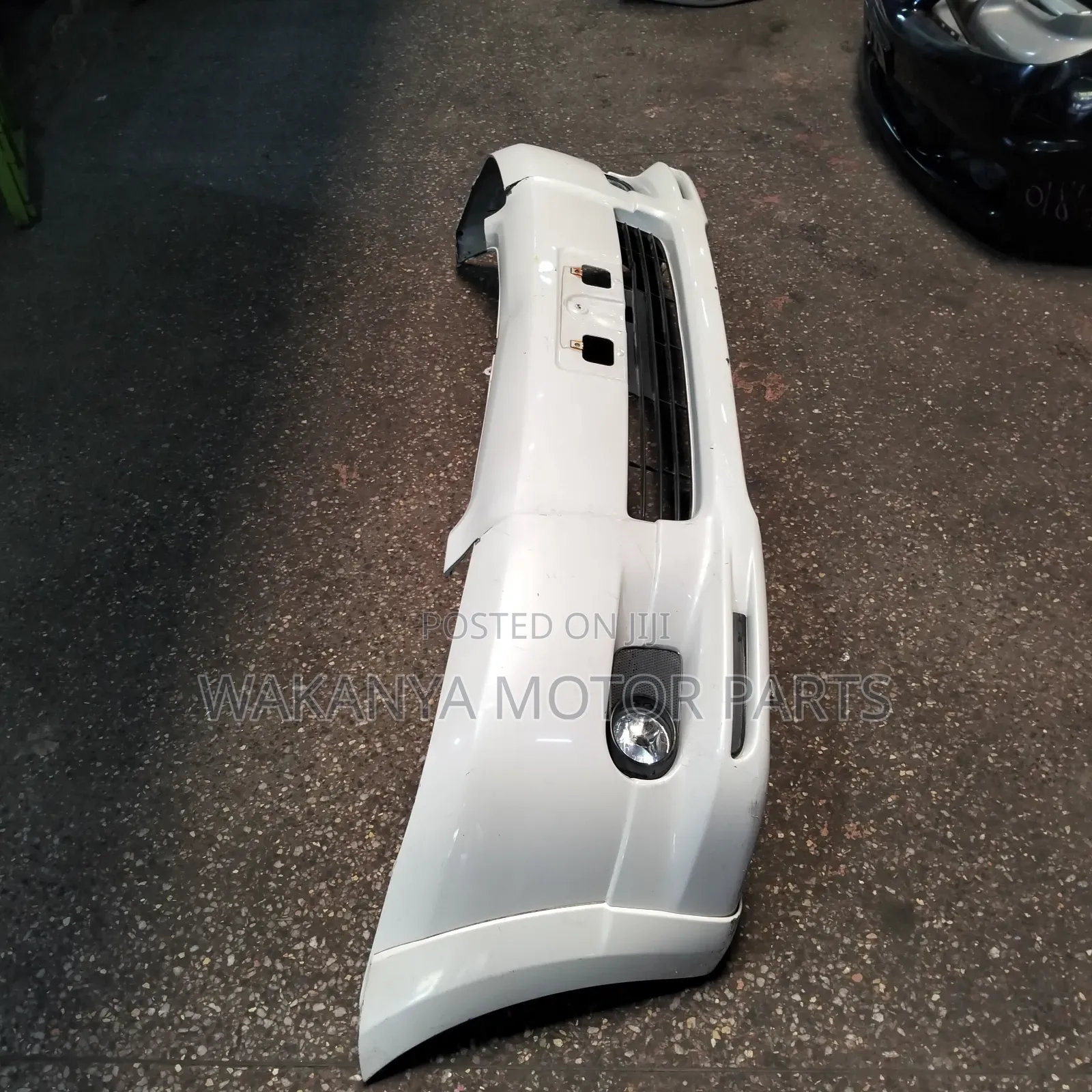 Toyota Wish 2002/2005 Front Bumper Complete With Fog Lamps, Ex Japan