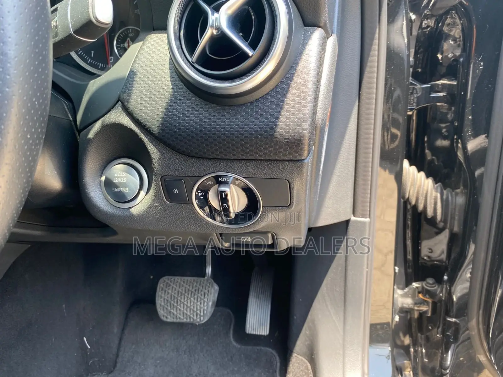 Mercedes-Benz B-Class B180 Petrol 2018 Black