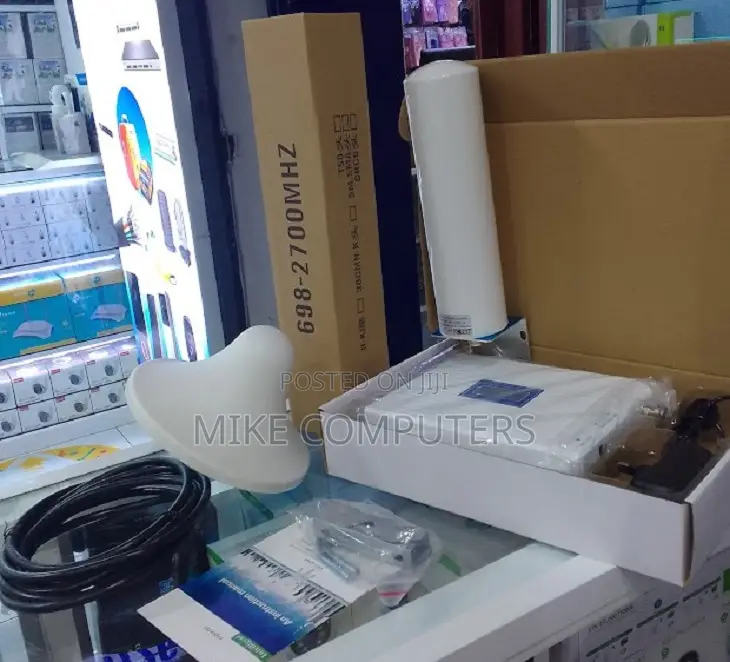 Mobile Cell Phone Network Signal Booster