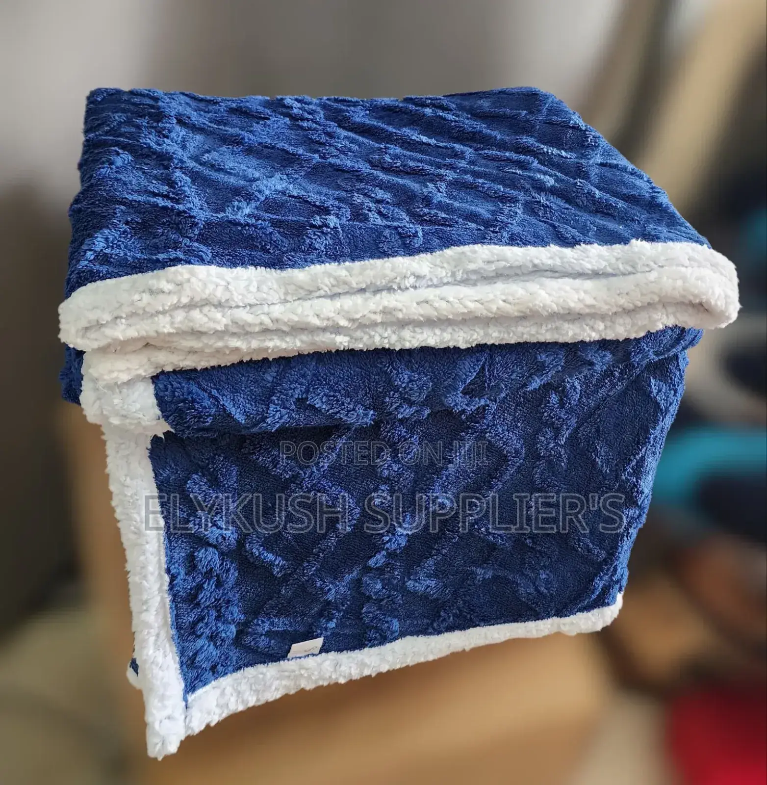 *Cosy Fleece Woollen.*
Size: 6×7