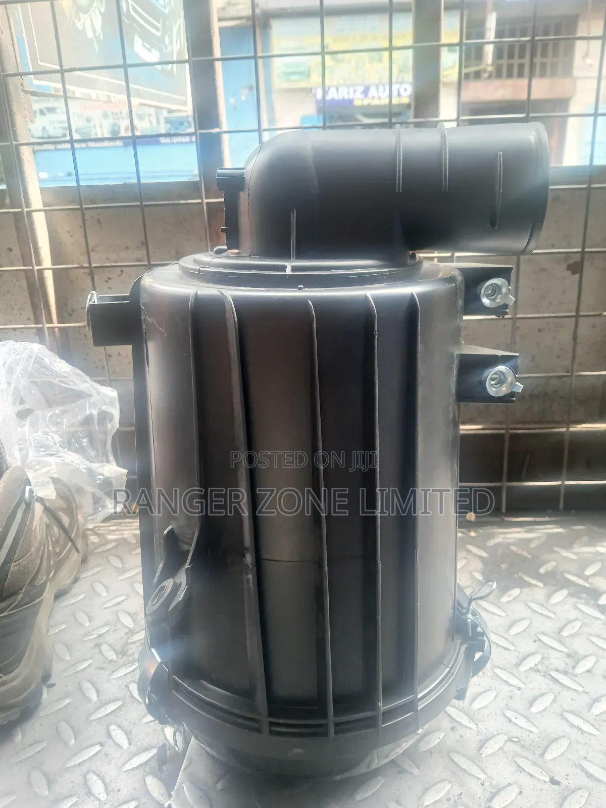 Air Cleaner Housing Toyota Hiace