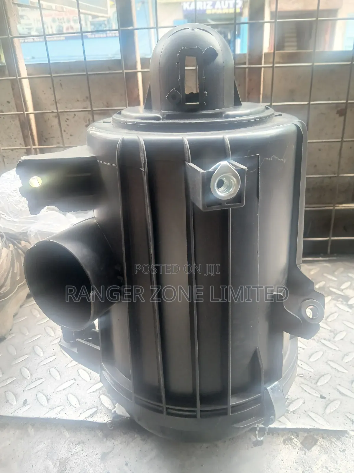 Air Cleaner Housing Toyota Hiace