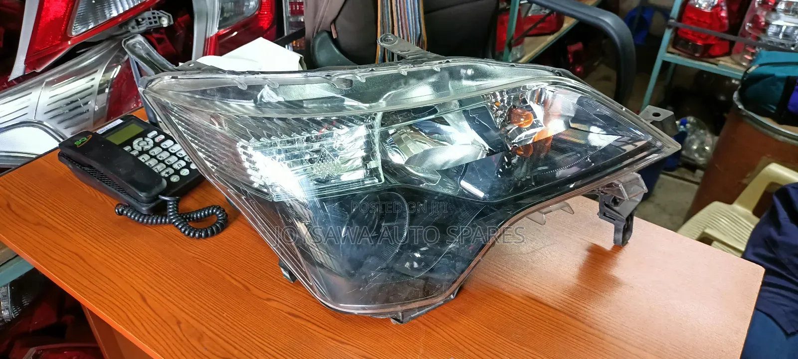 Toyota Spade Xenon Headlight