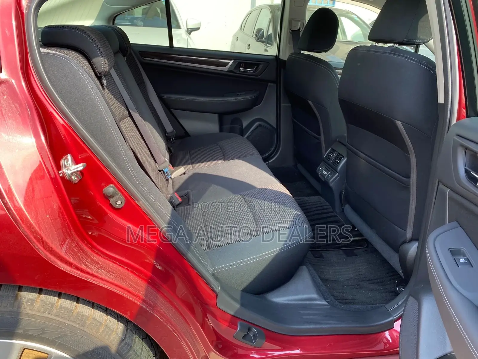 Subaru Legacy 2018 Red