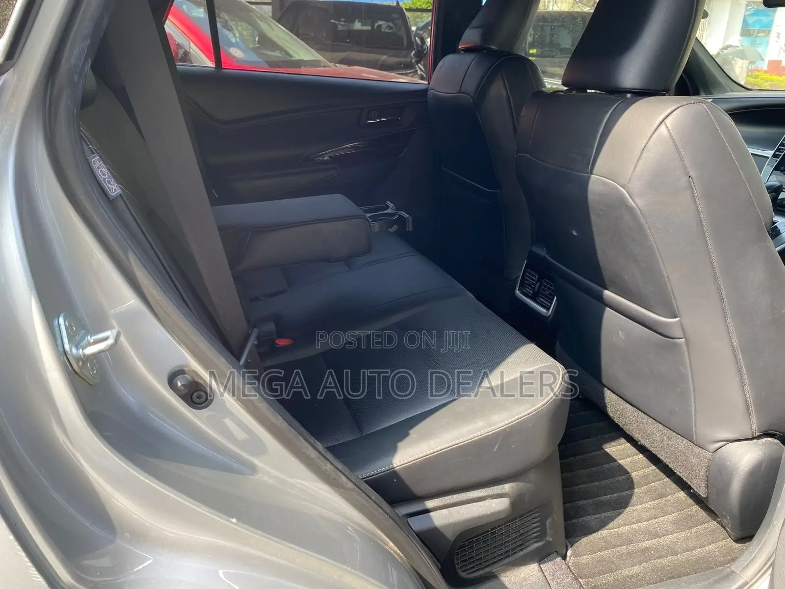 Toyota Harrier 2018 Silver