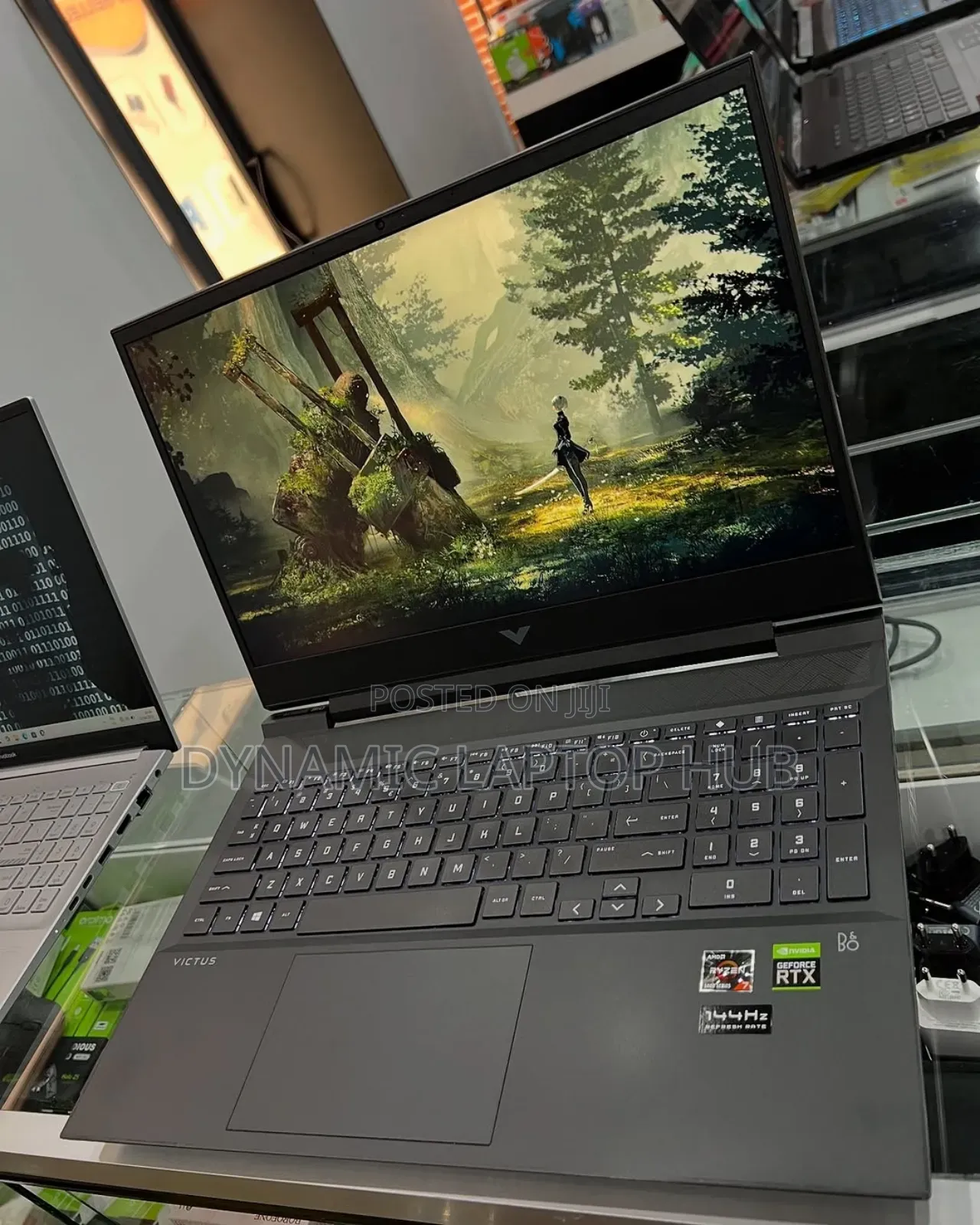 Laptop HP Victus 16 16GB AMD Ryzen 7 SSD 1T