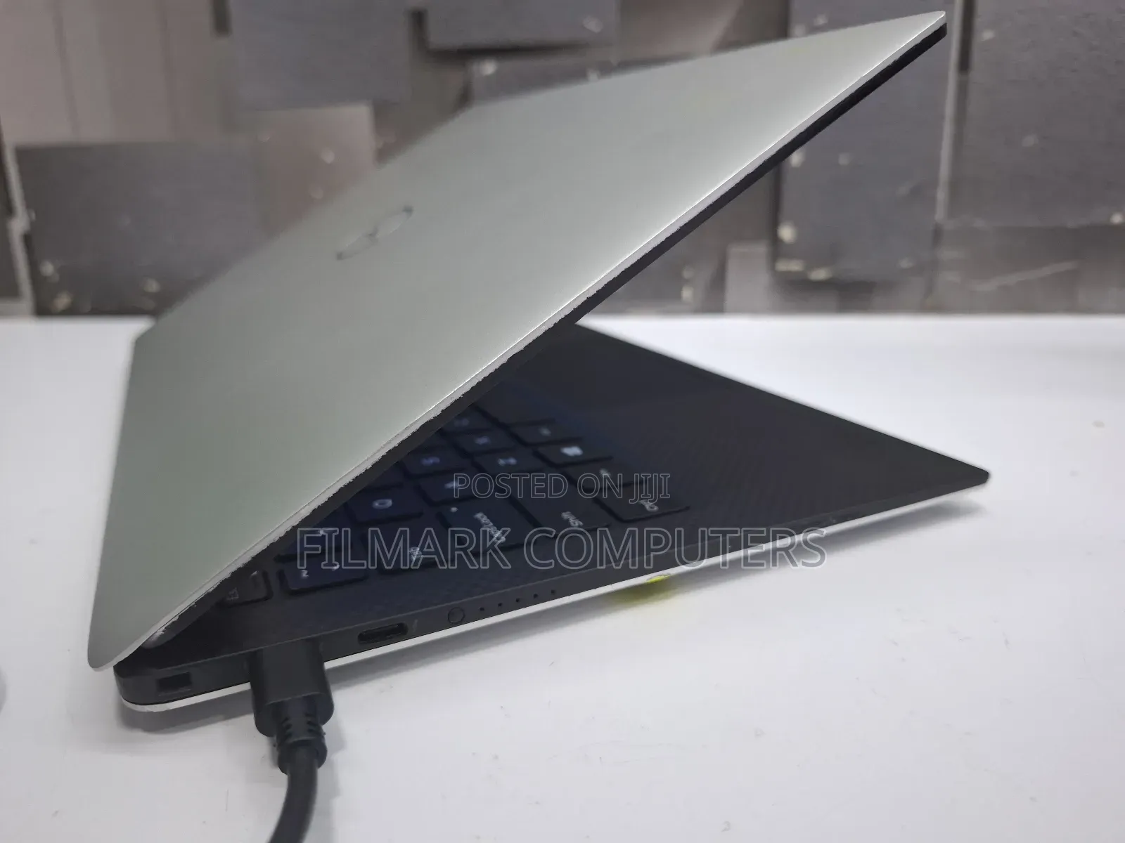 Laptop Dell XPS 13 7390 16GB Intel Core i7 SSD 512GB