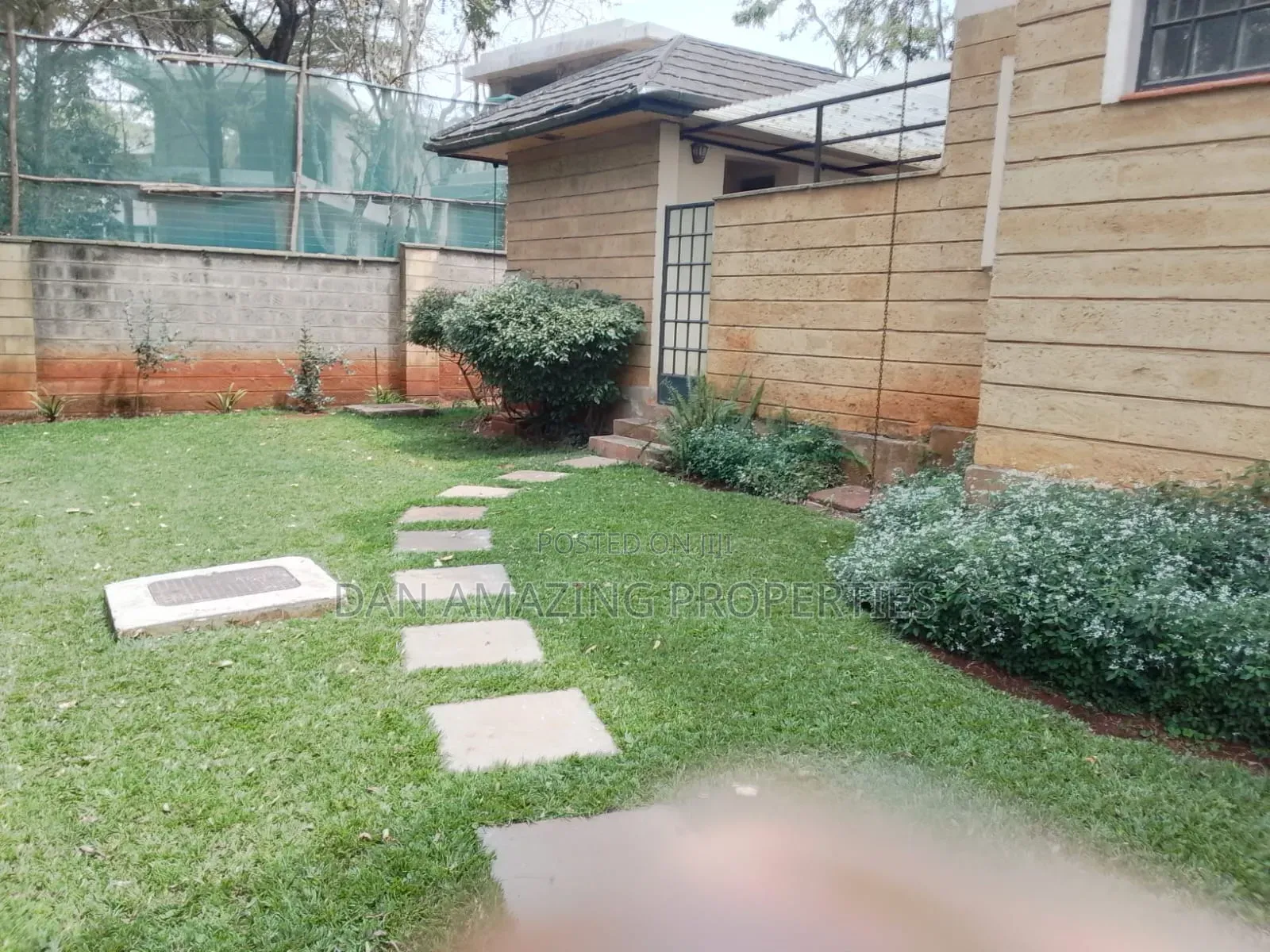 5bdrm Maisonette in Nandi Rd Plus Dsq, Karen for rent