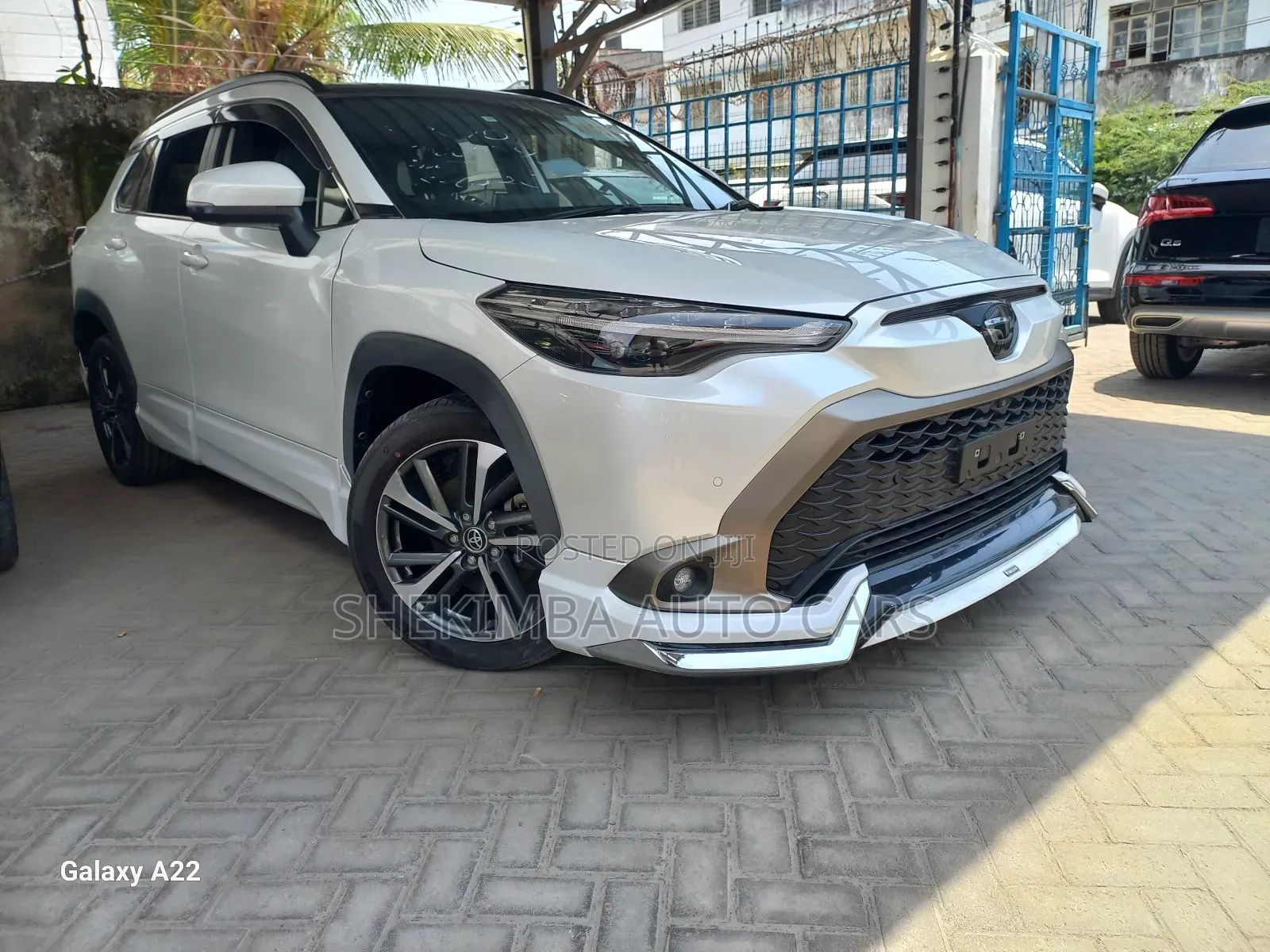 Toyota Corolla Cross 2.0 Petrol AWD 2021 White