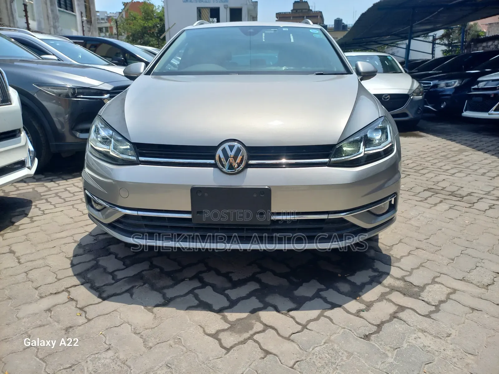 Volkswagen Golf Variant 2019 Gold