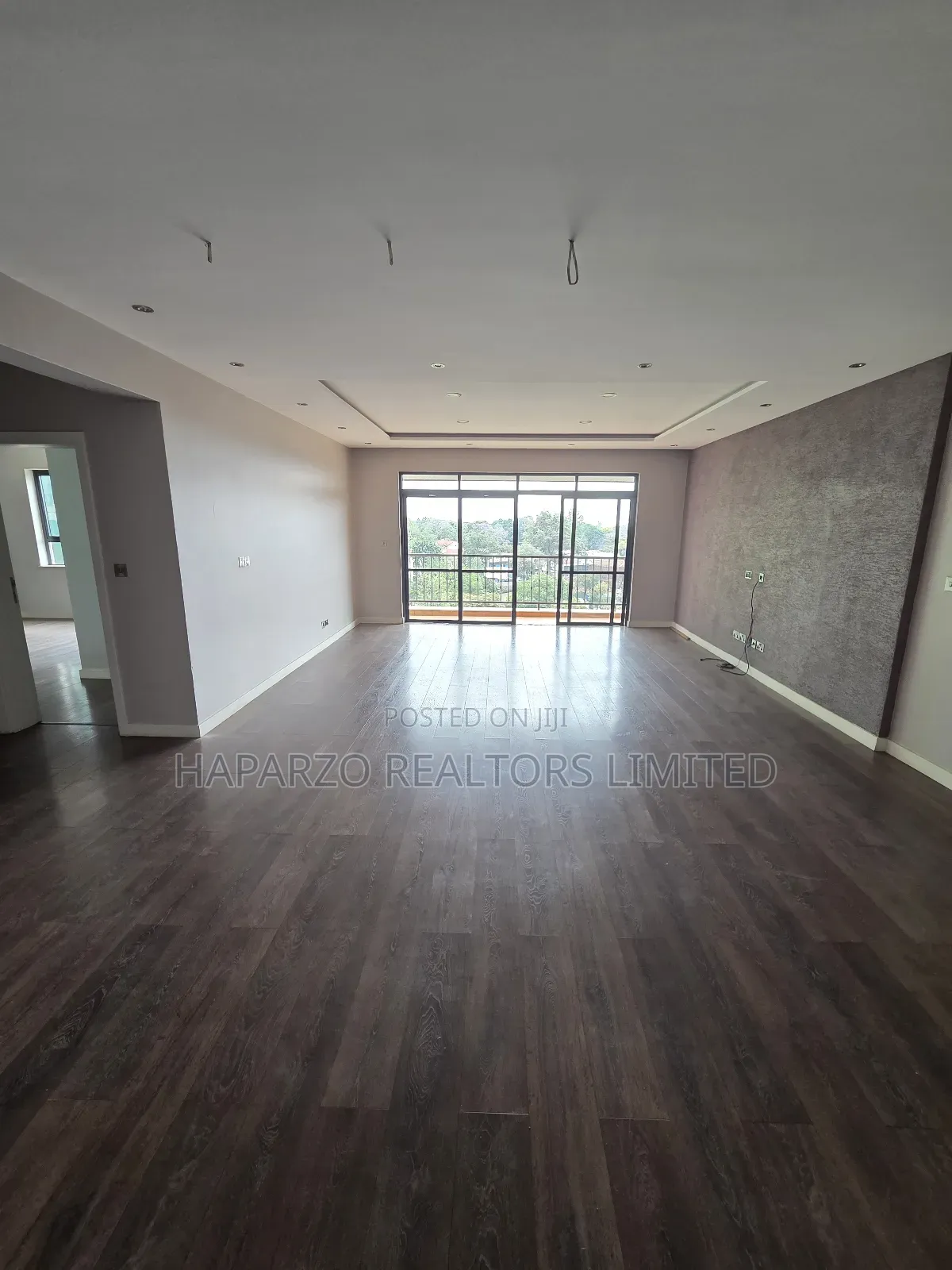 3bdrm Apartment in Parklands for sale