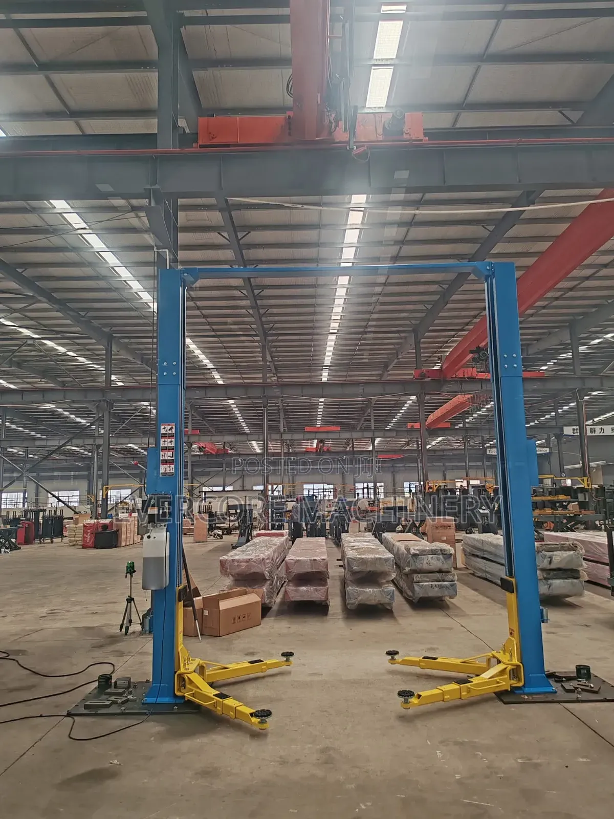 Heavy Commercial 4.5t Two Post Carlift Machine.