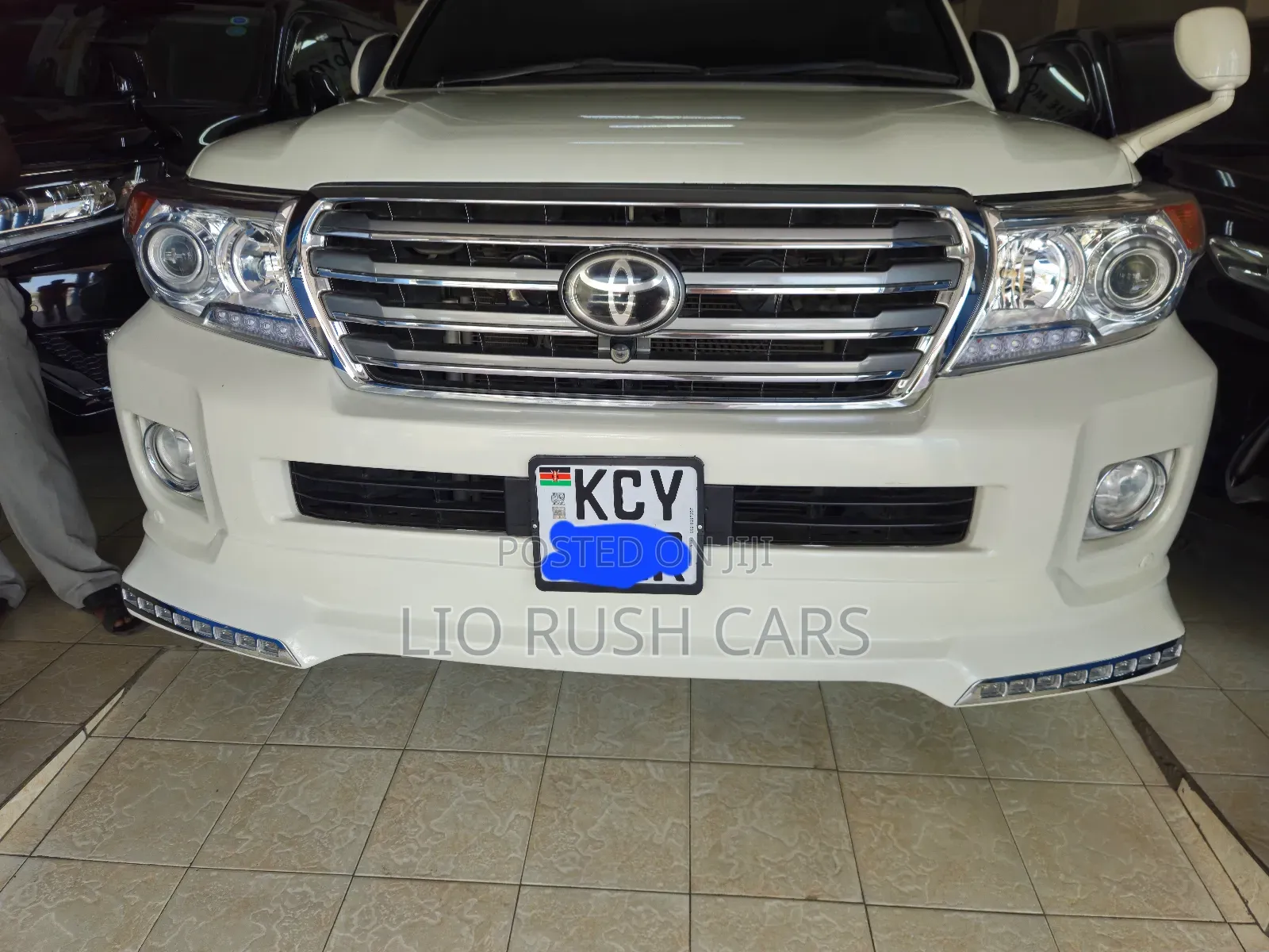 Toyota Land Cruiser 2013 White