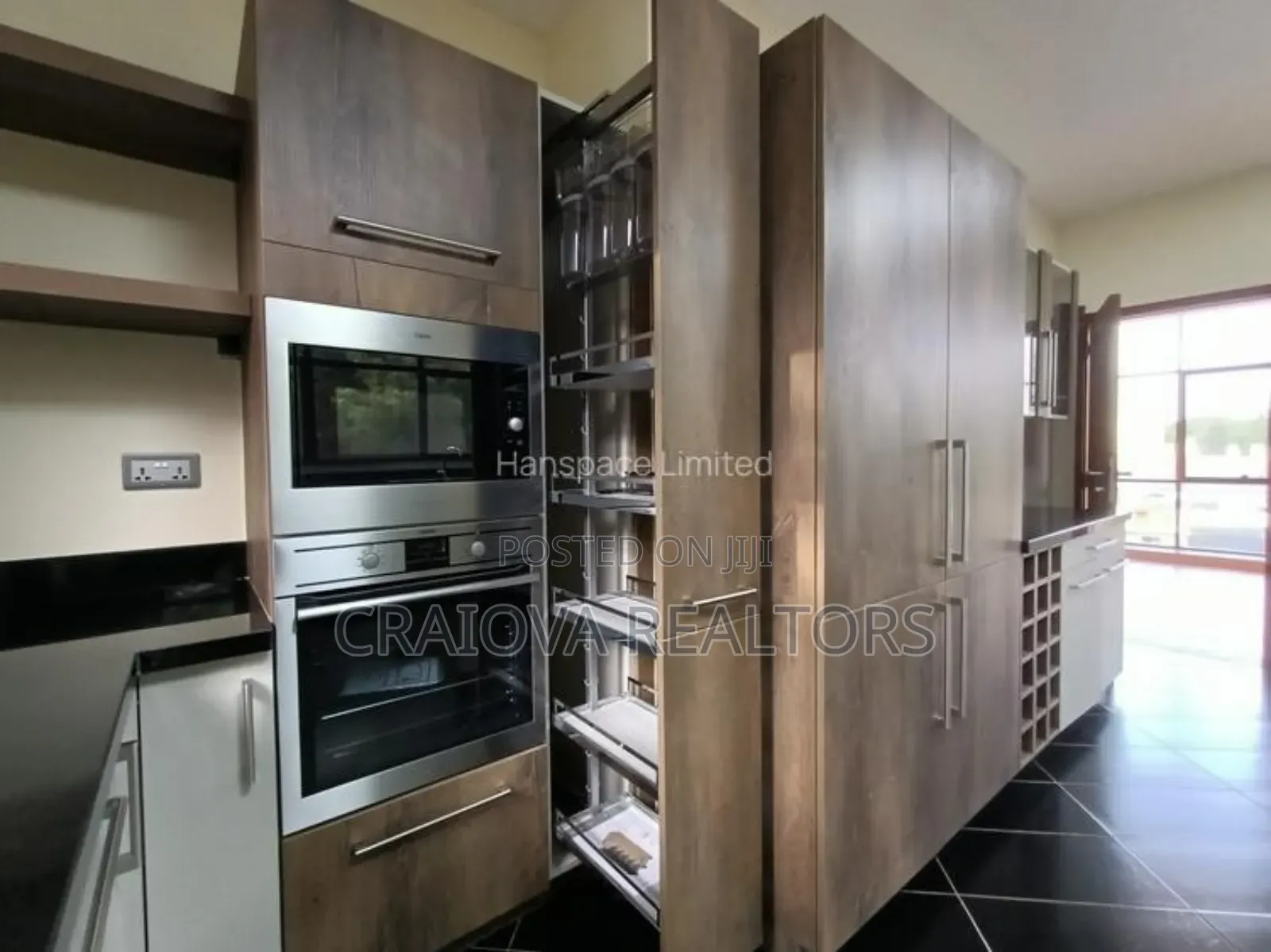 5bdrm Townhouse/Terrace in Lavington for sale
