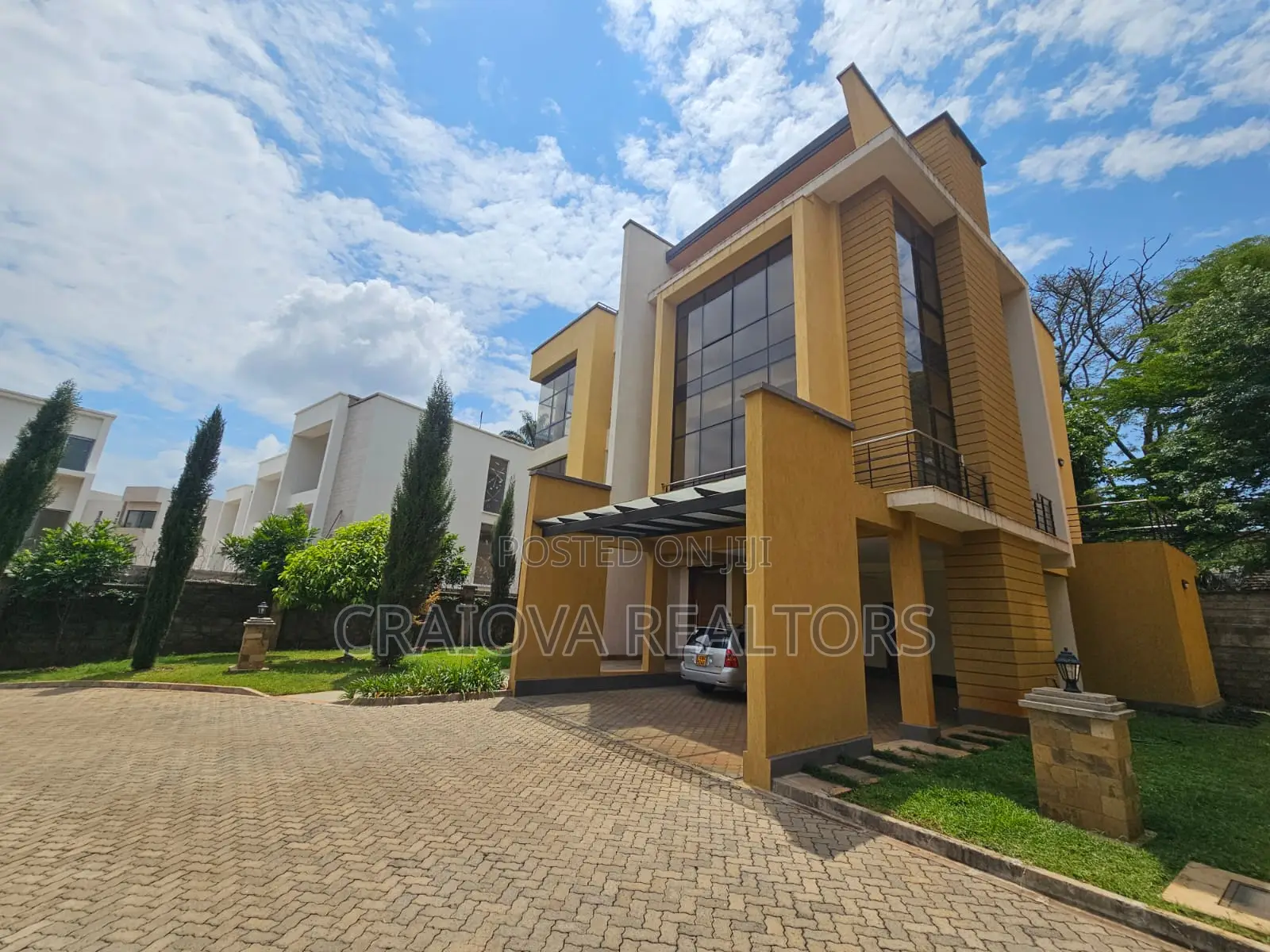 5bdrm Villa in Lavington for sale