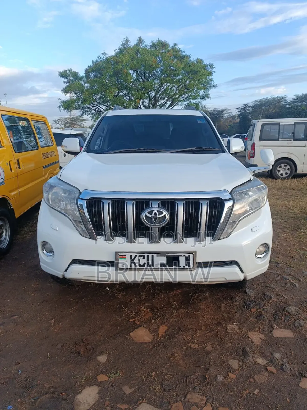 Toyota Land Cruiser Prado 2012 White