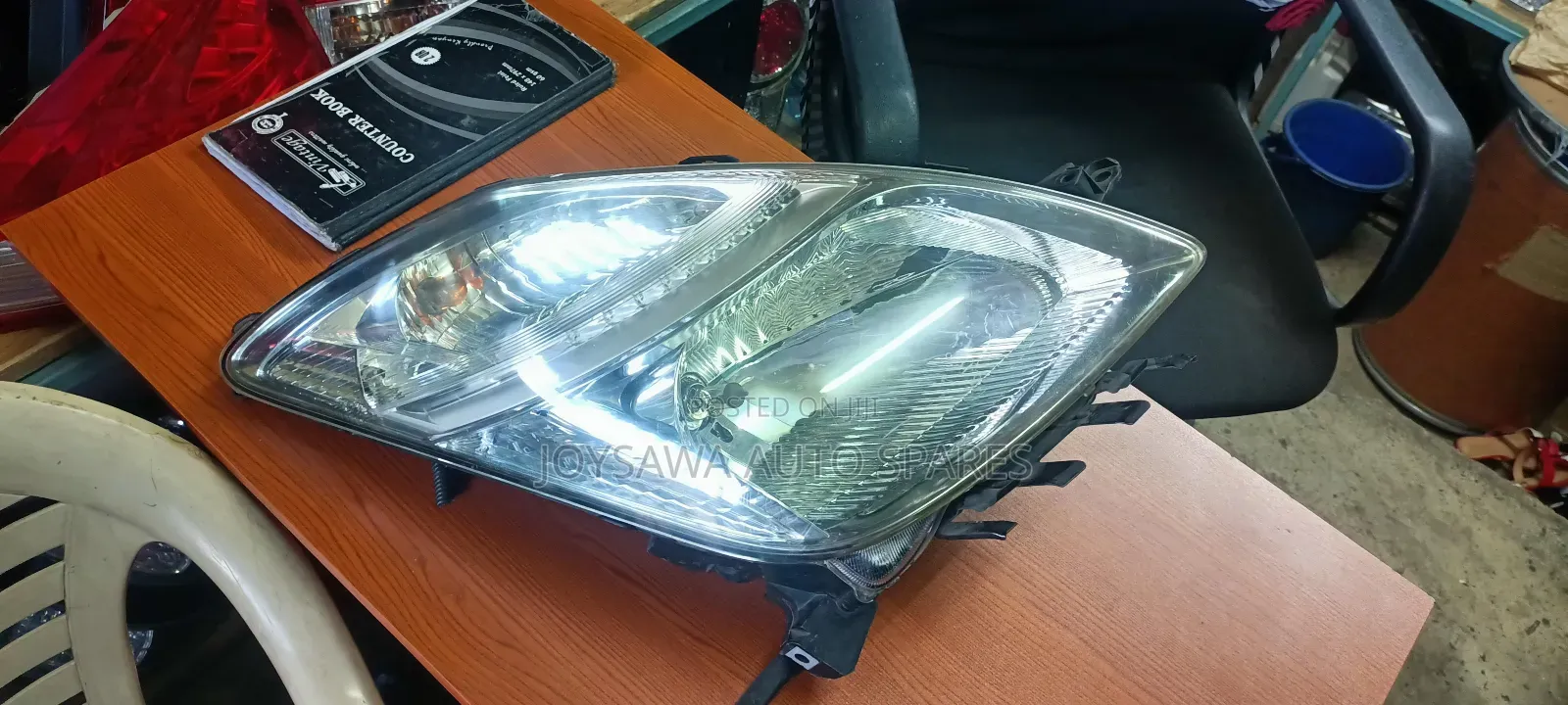 Right Prius 2008 Xenon Headlight