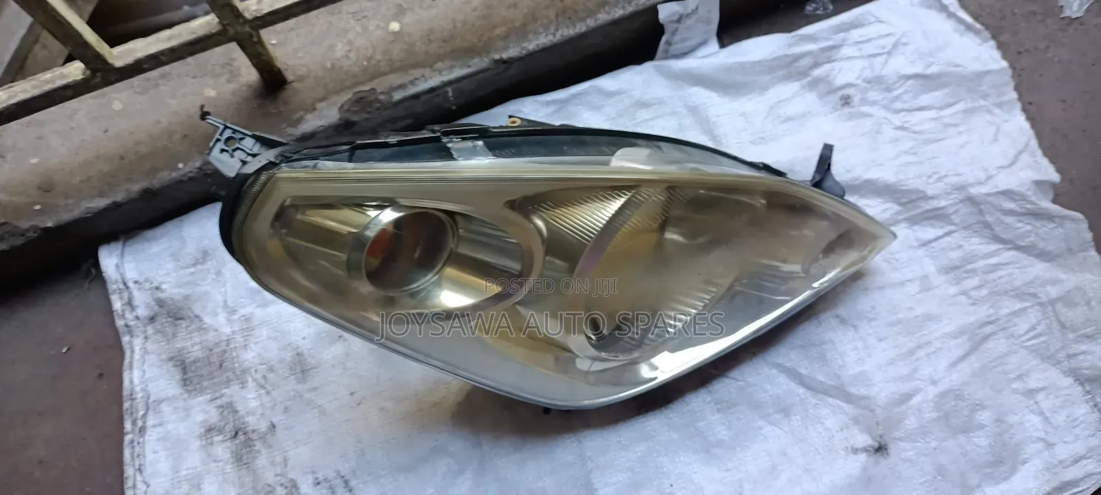 Suzuki Splash 2012 Xjapan Headlight