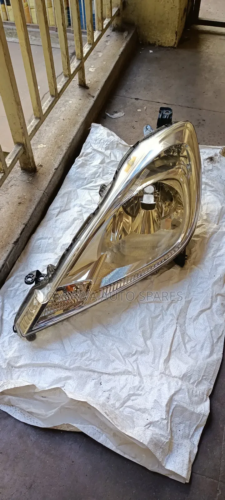 Honda Fit 2012 Xenon Headlight