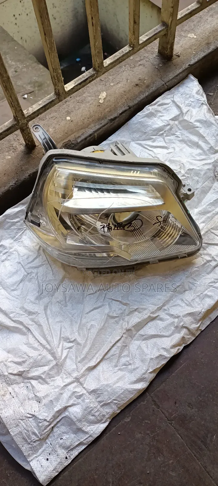 Toyota Sienta 2012 Xenon Headlight