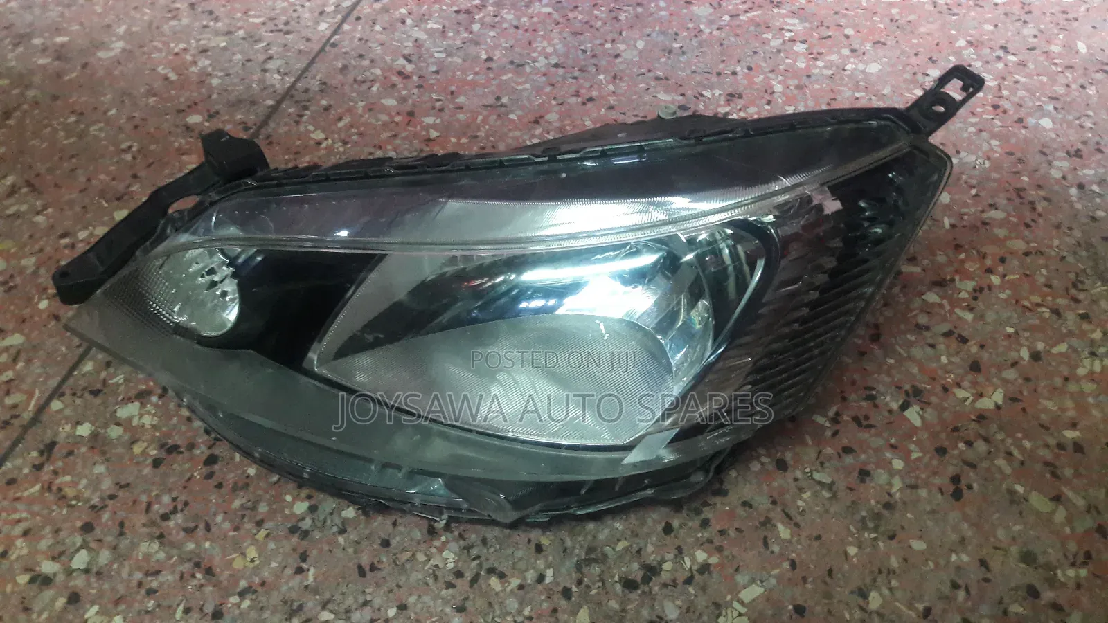 Nissan Nv 200 Headlight
