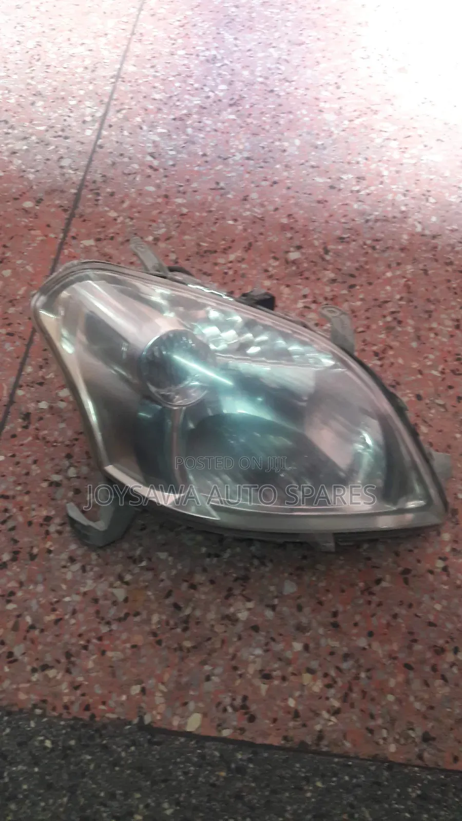 Toyota Raum Non Xenon Headlight