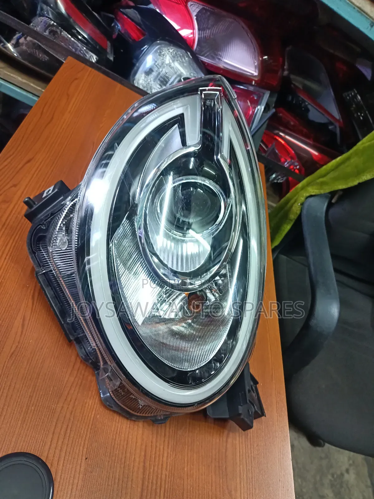 Toyota Passo Moda 2015 Headlight