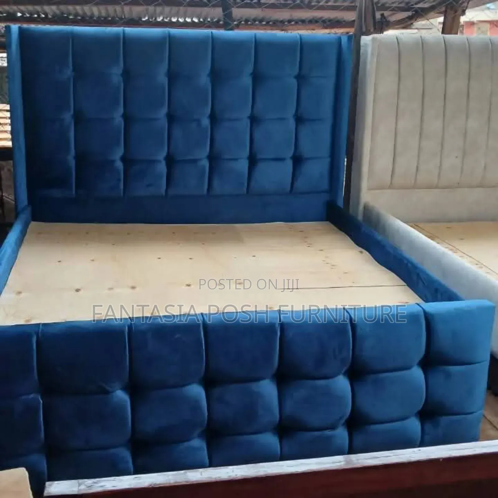 5x6 Blue Fabric Cushioned Bed: Payment on Delivery