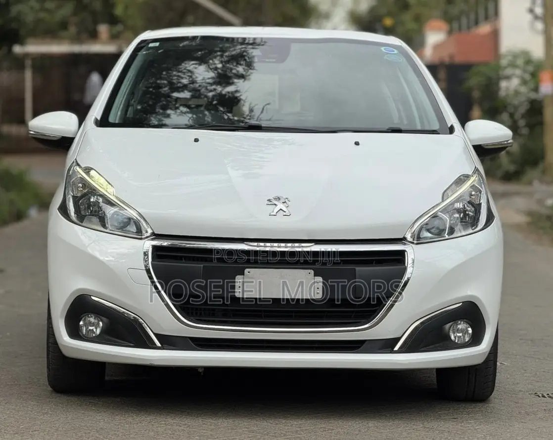 Peugeot 208 2018 White