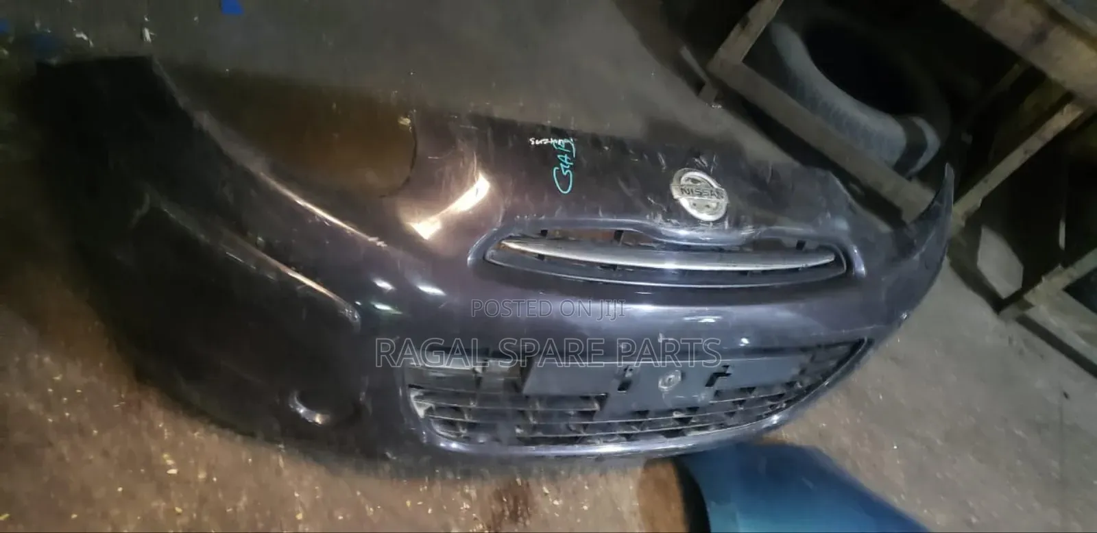 Nissan March 2012