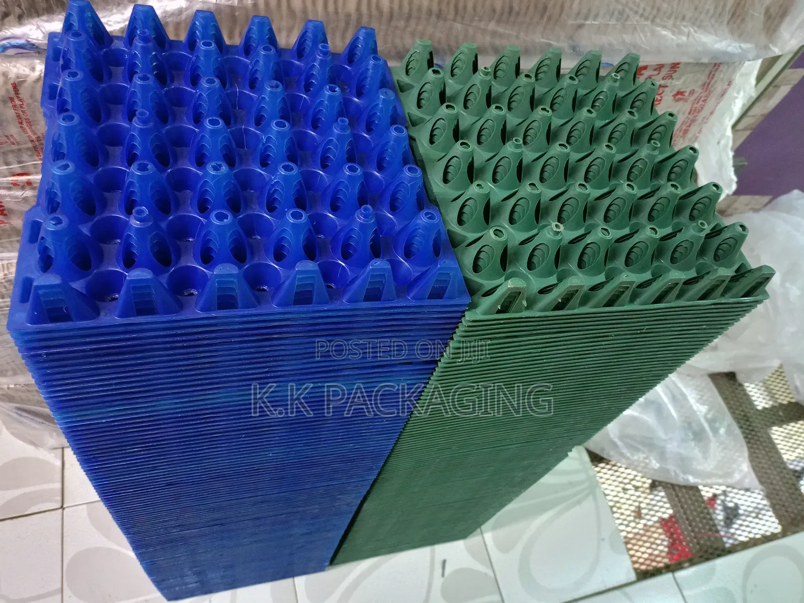 New Plastic Trays (30pcs )