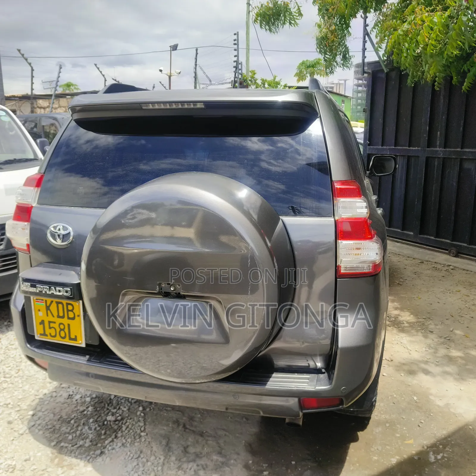 Toyota Land Cruiser Prado 2015 Gray