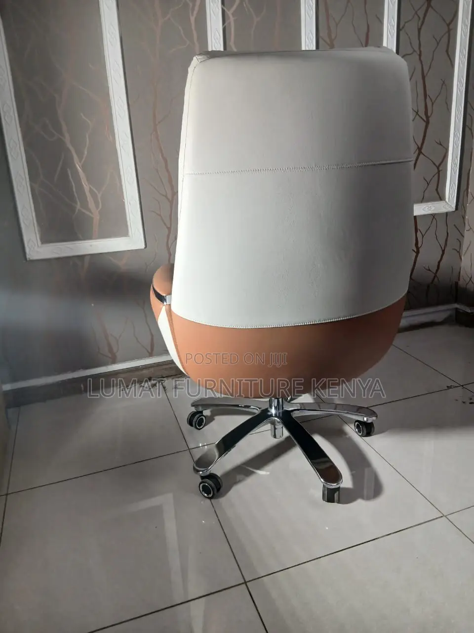Highback Office Seat