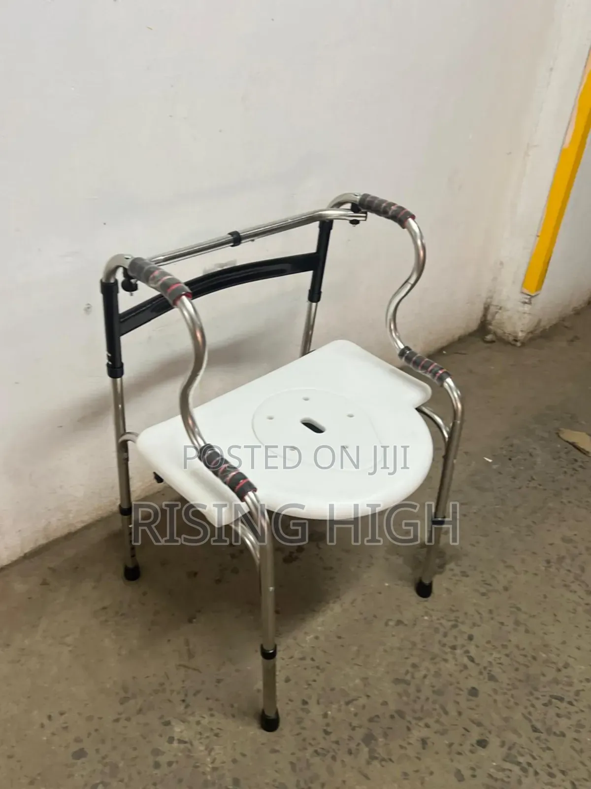 Folding 6-in-1 Commode Seat