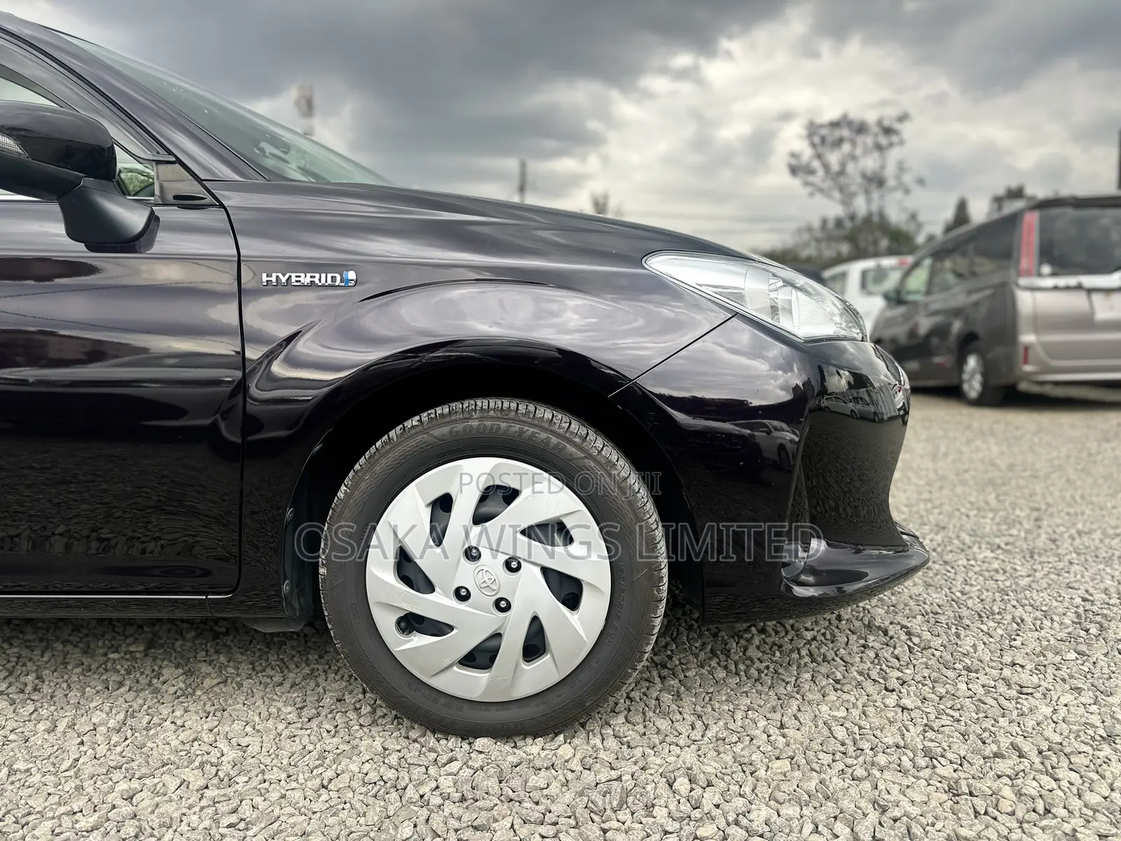 Toyota Corolla Fielder 1.5 Hybrid FWD 2018 Purple