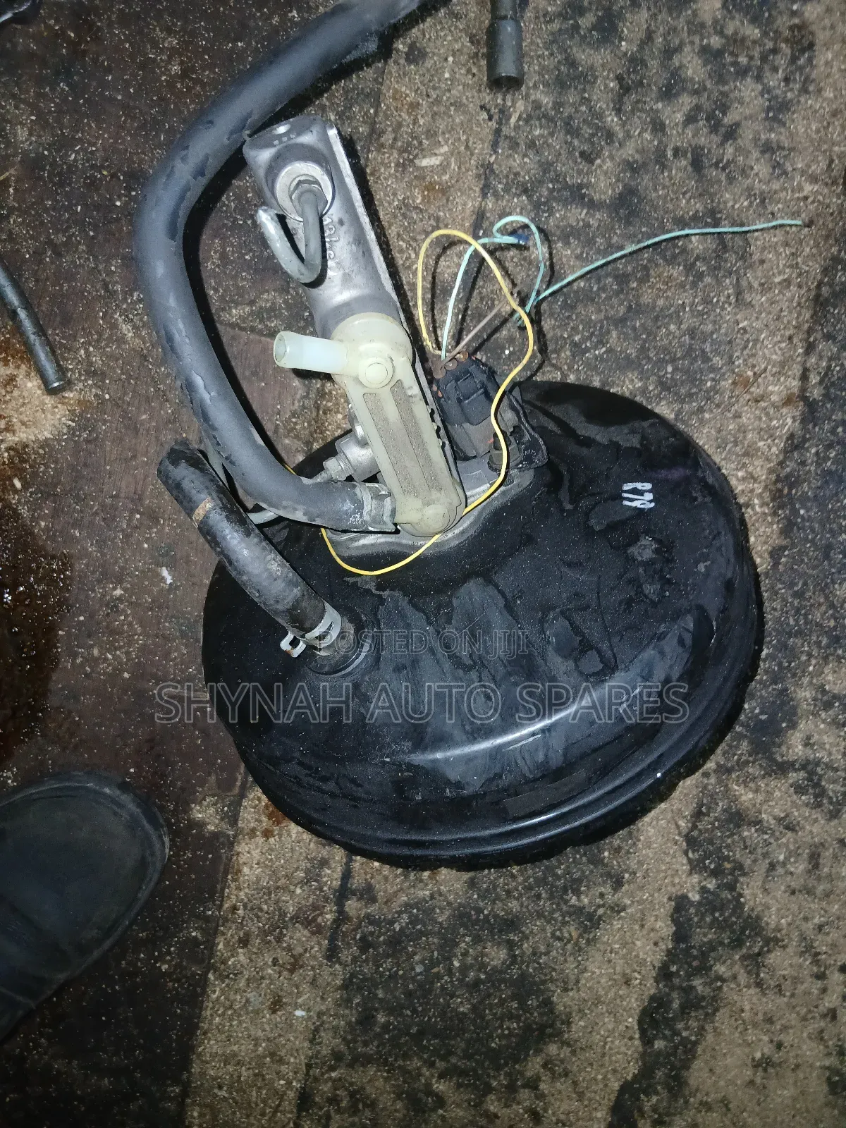 Toyota Ipsum Brake Booster and Brake Master Cylinder Complete