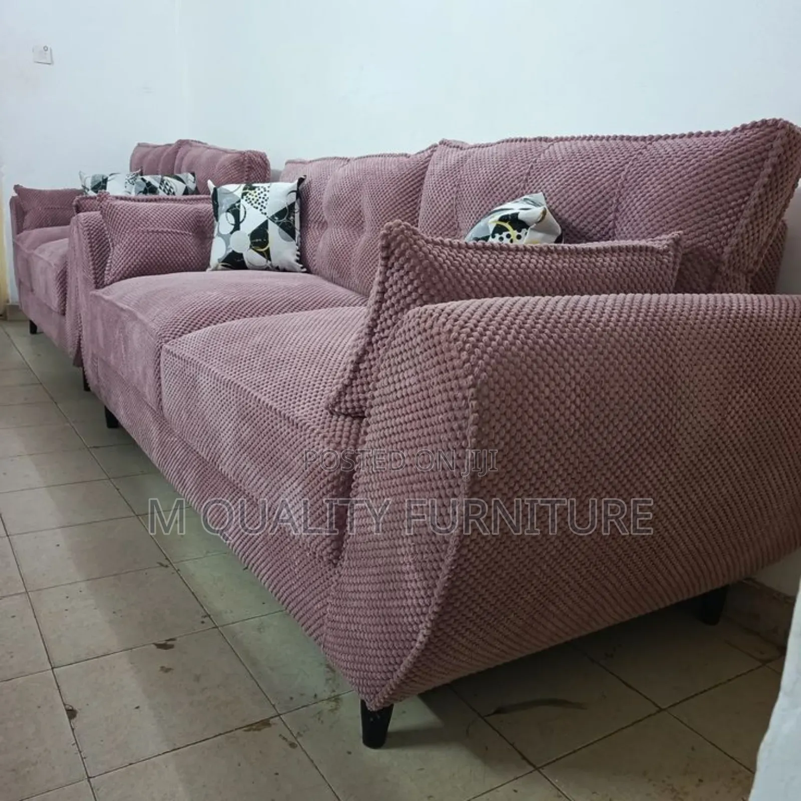 Pink 5- Seater Indoor Couches With Throw Pillows