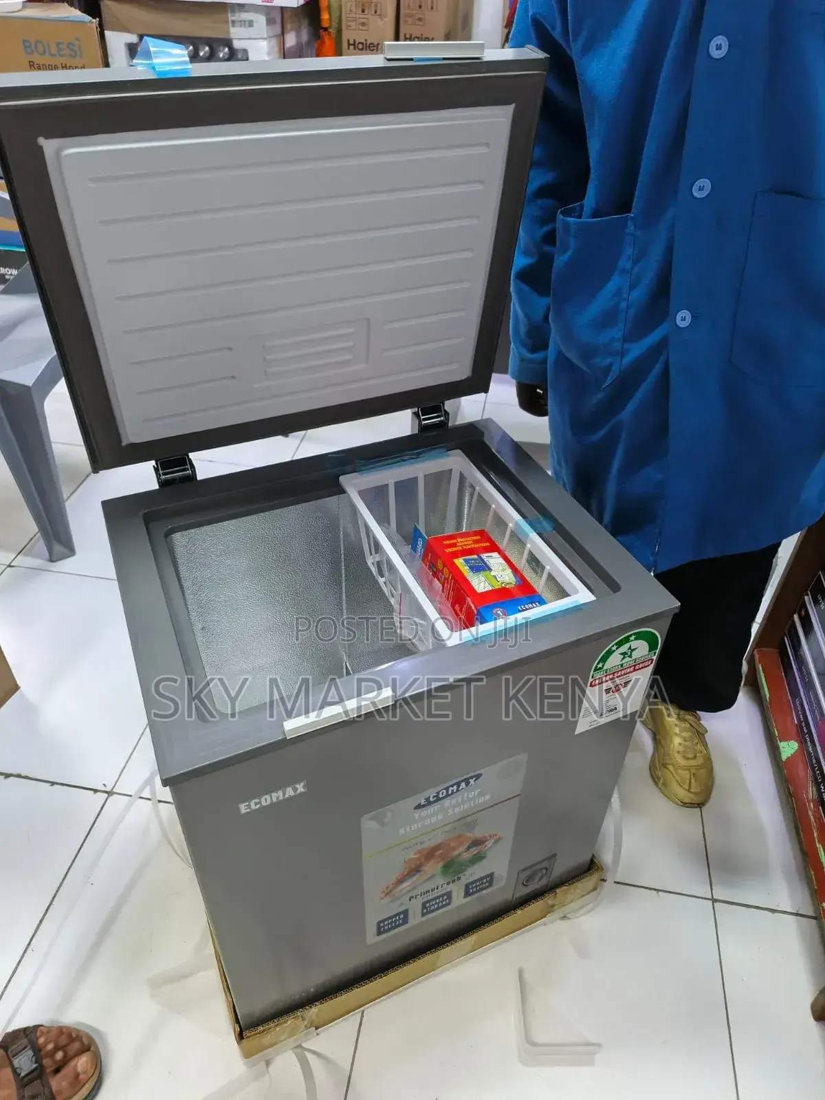 Ecomax Chest Freezer 60 Litres With Free Fridge Guard