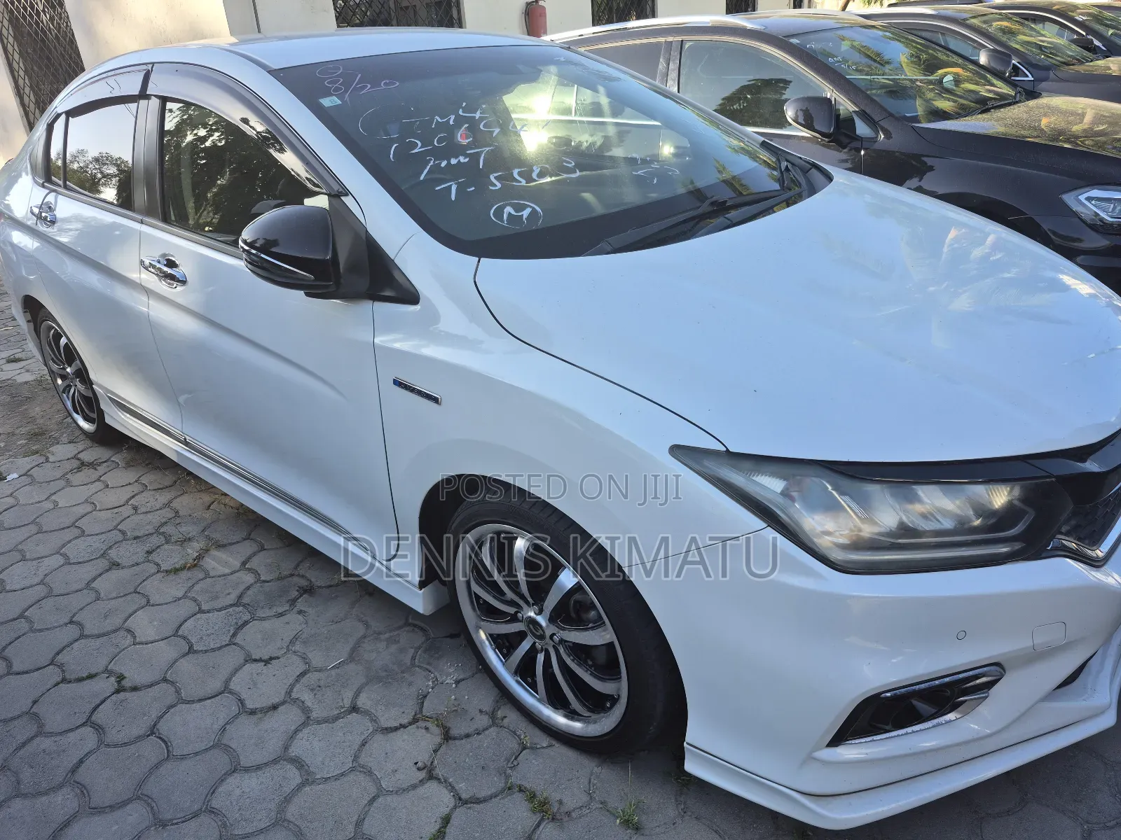 Honda Grace 2018 White