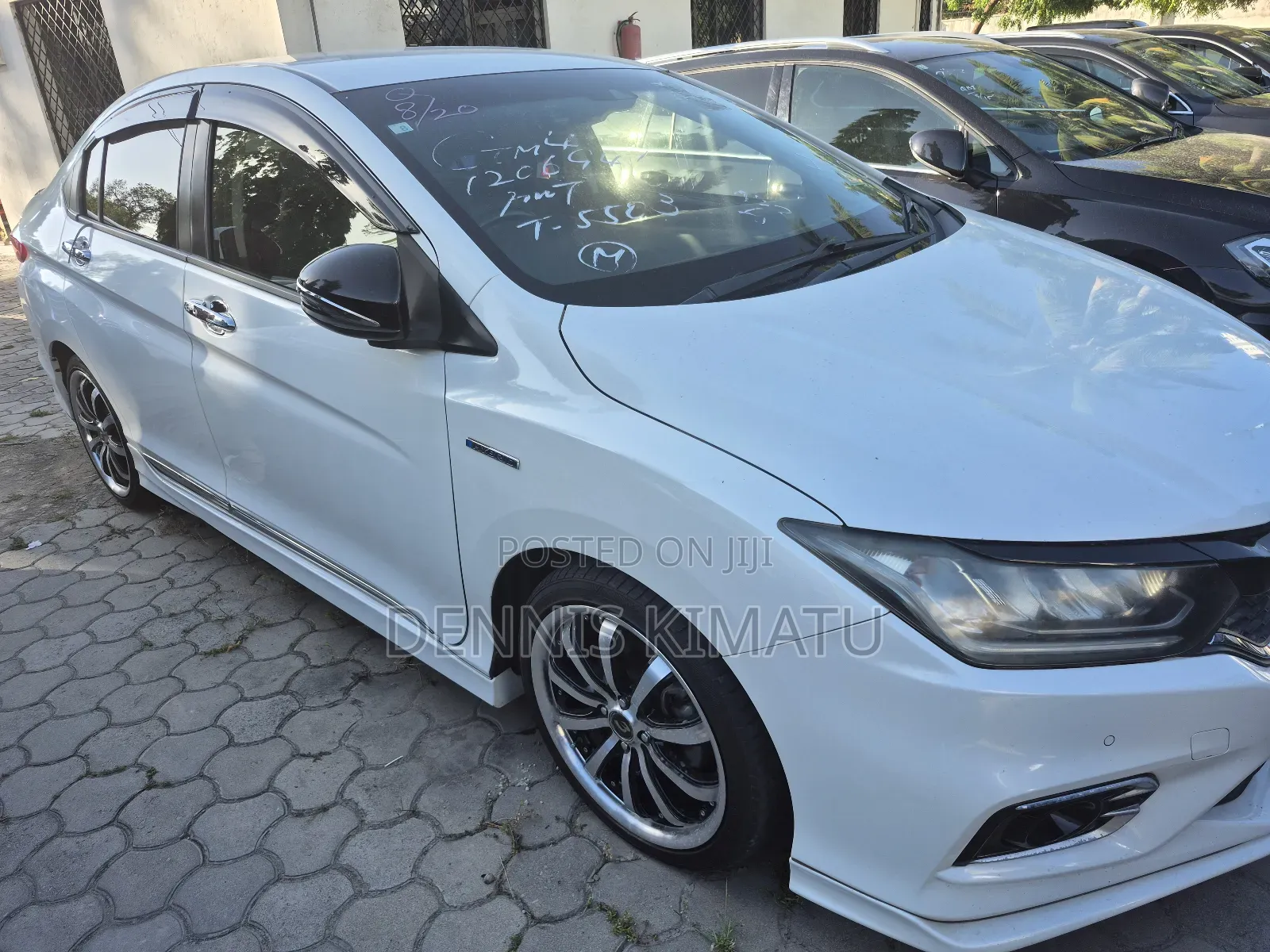 Honda Grace 2018 White