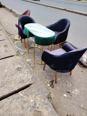 Classy Nail Table
