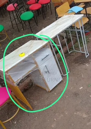 Nails Table With Storage Drawers
