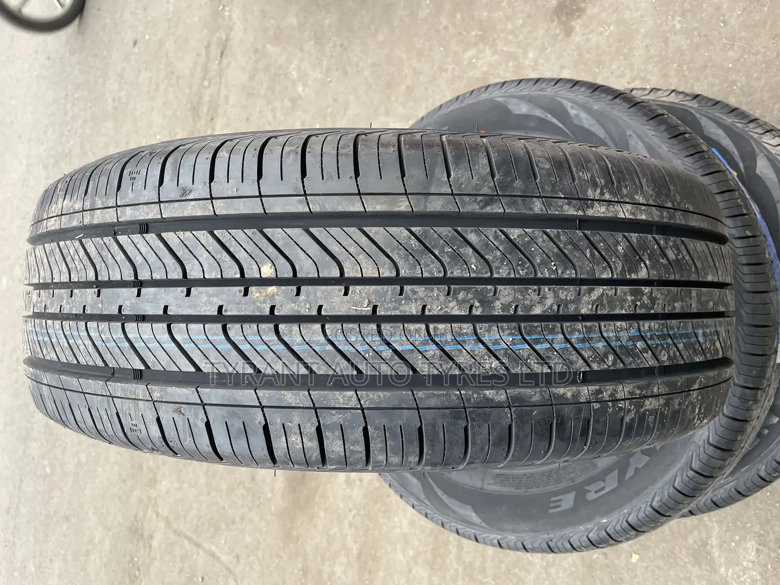 235/60r18 103v Jk Tyres(Made in India)