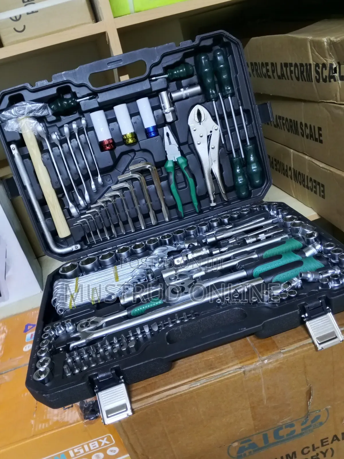 Reliable 142 Pieces Tool Set