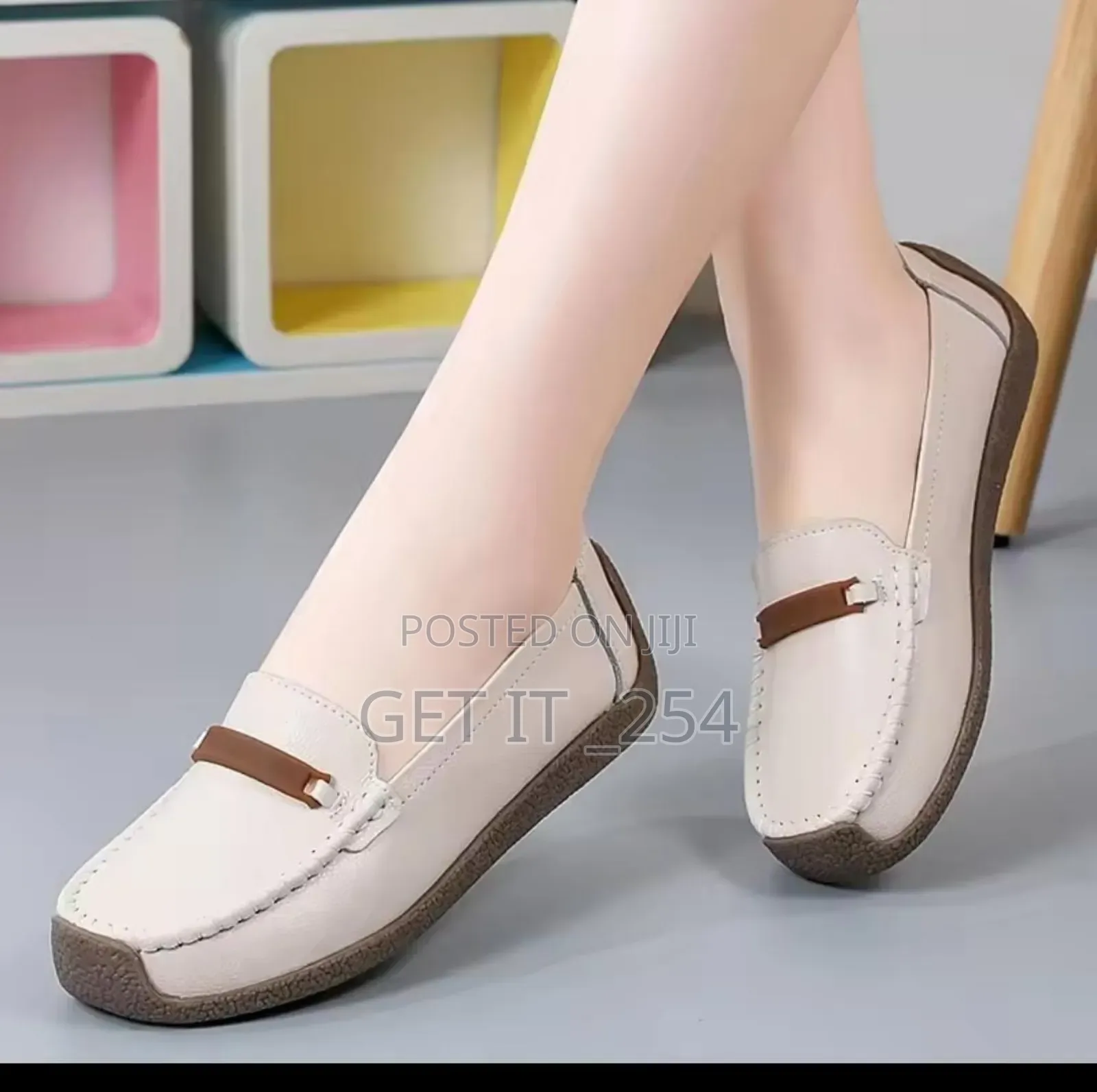 *Ladies Leather Loafers*
*Sizes 37,40,41,42,43,44*