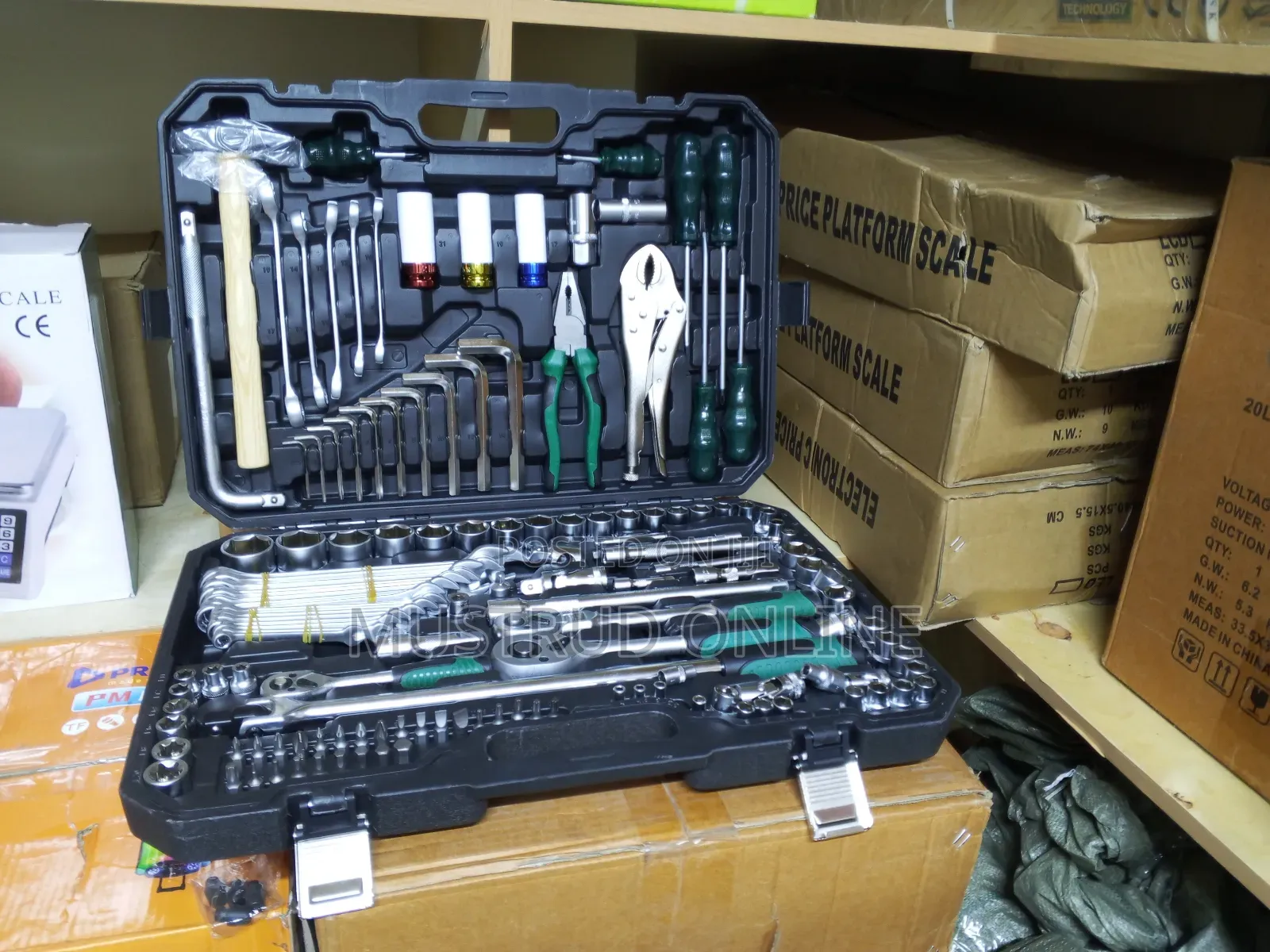 Affordable Socket Wrench Tool Set 142 Pieces