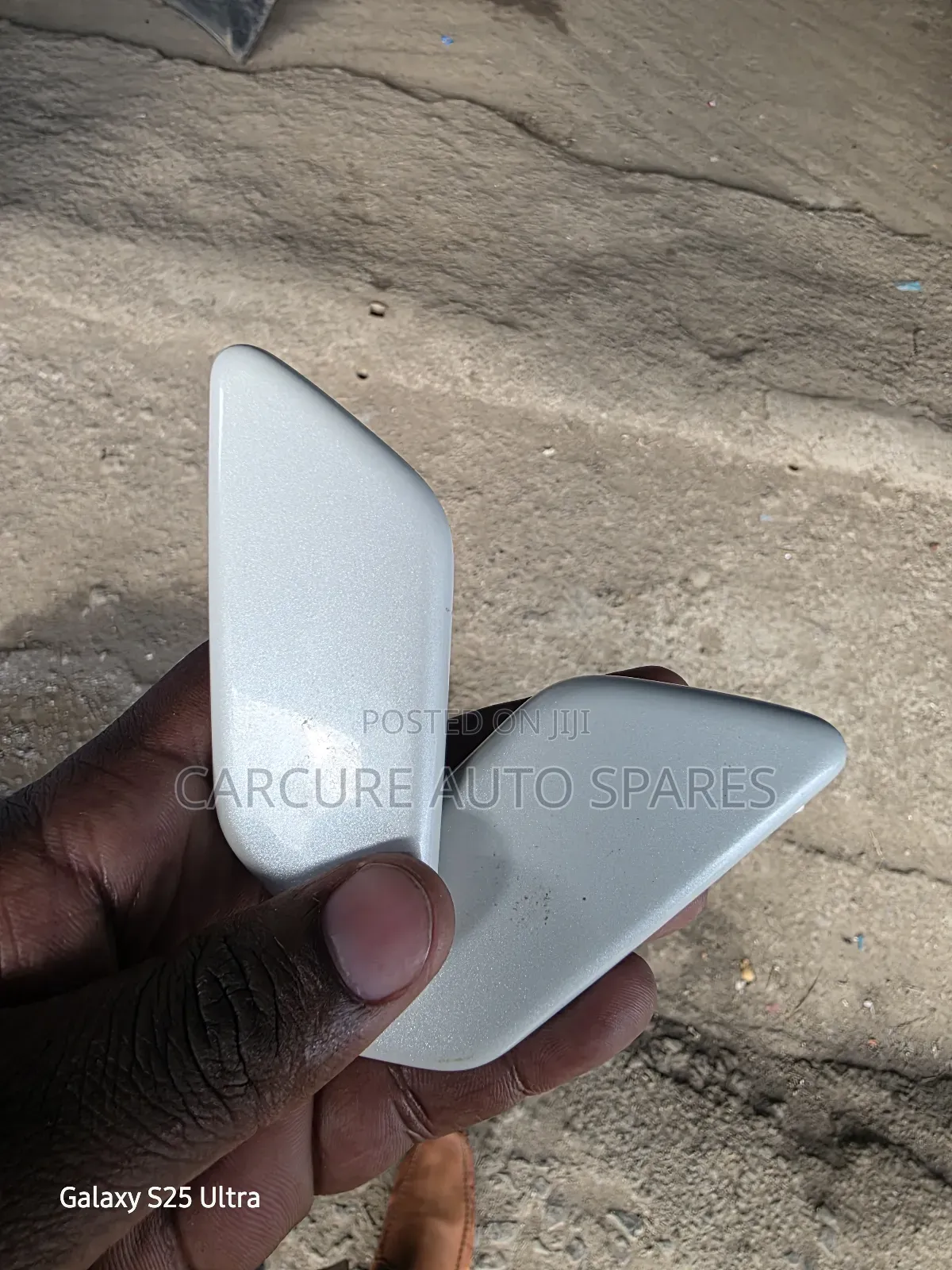 Prado/ V8 Headlight Washer Caps