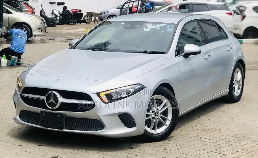 Mercedes-Benz A-Class 2019 Silver