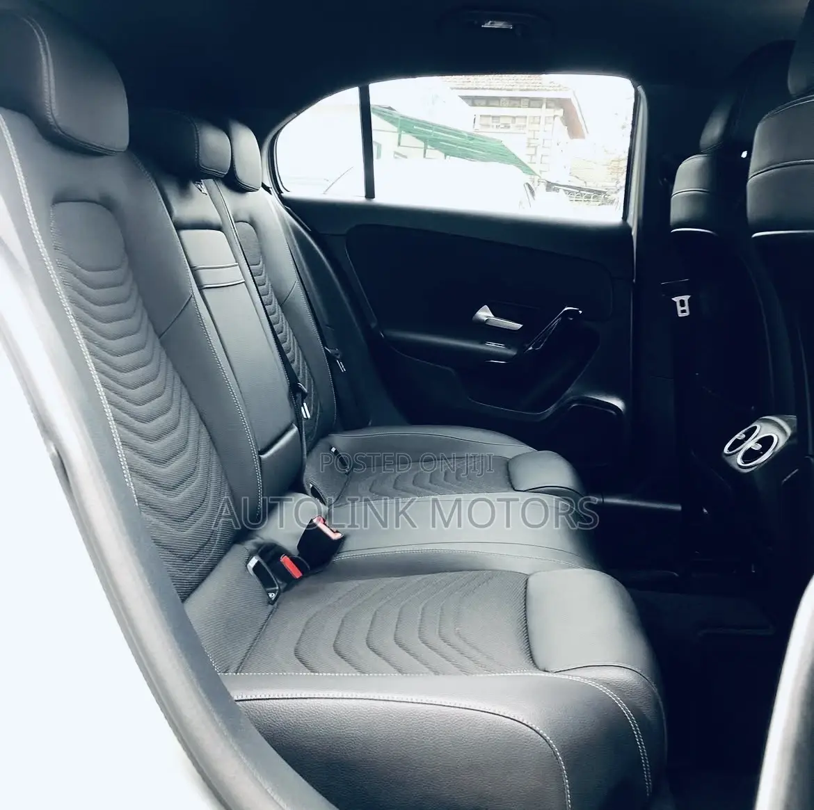Mercedes-Benz A-Class 2019 Silver