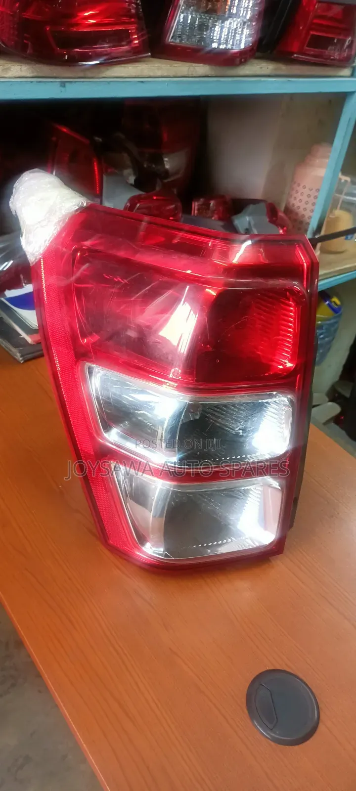 Suzuki Escudo 2008 Taillight